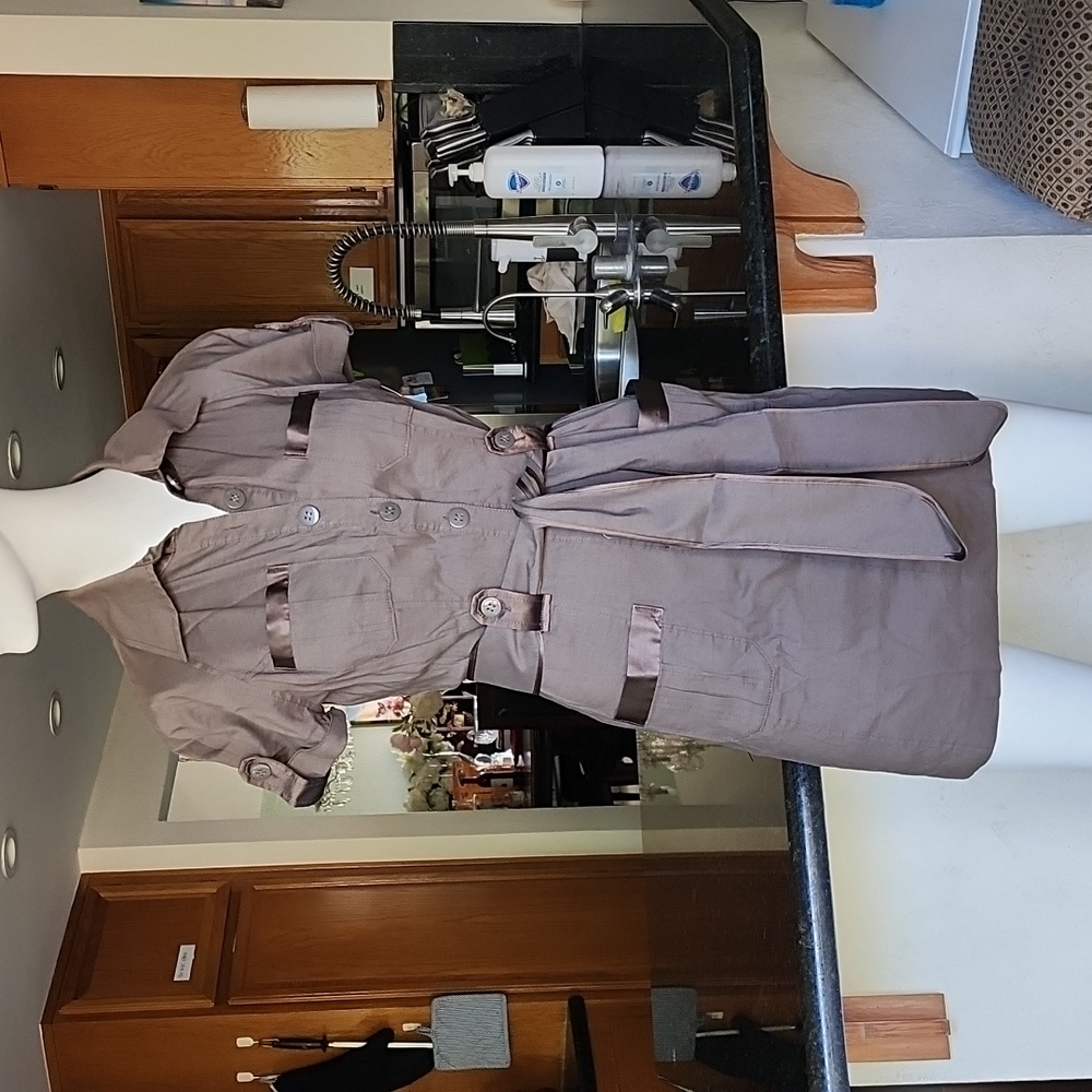 Brown dress